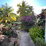 Petite Maison Petit-Anse Bouillante